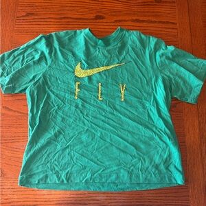 Nike women’s workout top